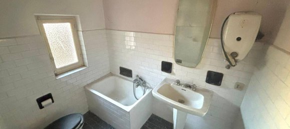 5 chambres Maison à Castelletto Monferrato, Italy No. 339564 13