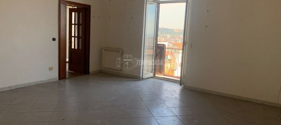 Квартира с 4 комнатами в Неаполь, Италия № 31560 10