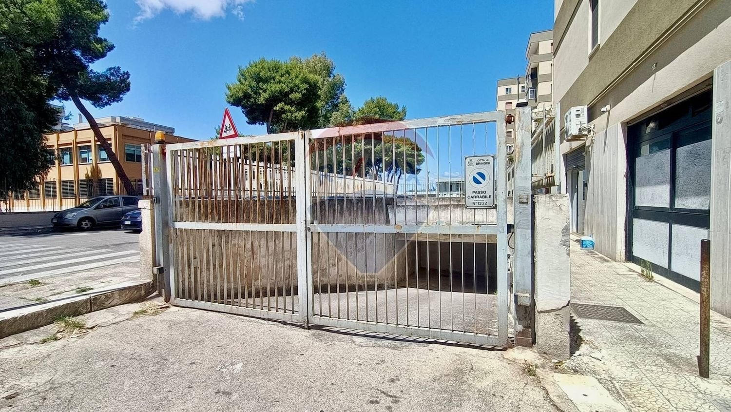 Garaje en Brindisi, Italy 25 m² No. 275586