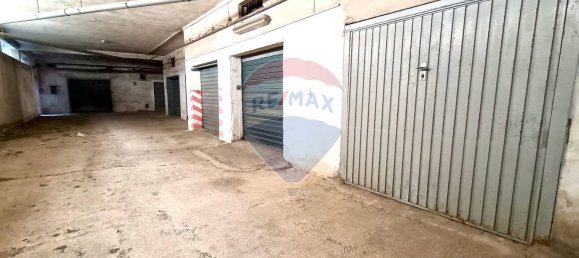 Garaje en Brindisi, Italy 25 m² No. 275586 4