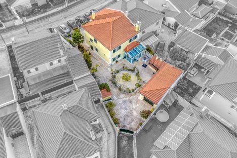 Casa de 4 dormitorios en Ericeira, Portugal No. 177039