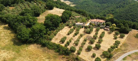 10غرفة منزل في Gubbio, Italy رقم 267913 4