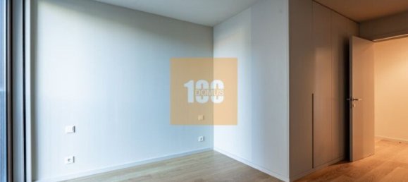 4 Schlafzimmer Doppelhaus in Vila Nova de Gaia, Portugal, Nr. 108235 17