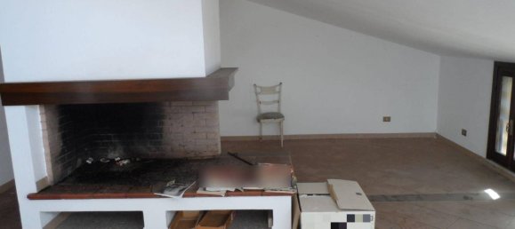 Квартира с 5 комнатами в Сардиния, Италия № 247547 4