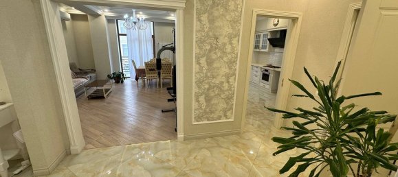 Apartamento de 3 dormitorios en Khatay, Azerbaijan No. 2110 2