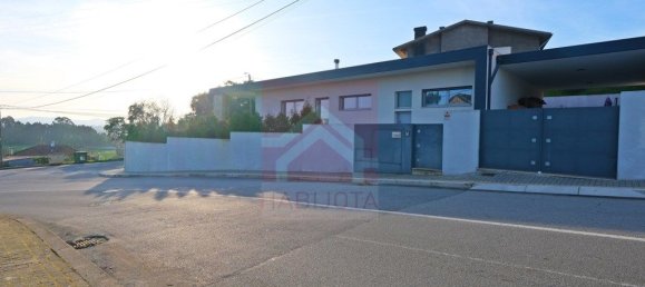 4 bedrooms House in Valbom, Portugal No. 85583 11