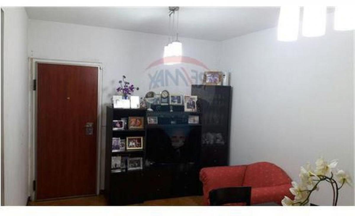 Studio in Lanus, Argentina No. 4007