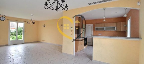 3 Schlafzimmer Haus in Baugy, France, Nr. 39150 7