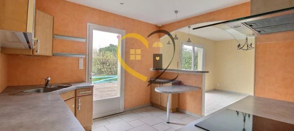 3 Schlafzimmer Haus in Baugy, France, Nr. 39150 2