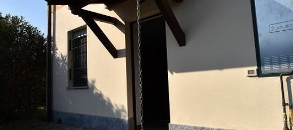 2 bedrooms House in Lacchiarella, Italy No. 151343 3