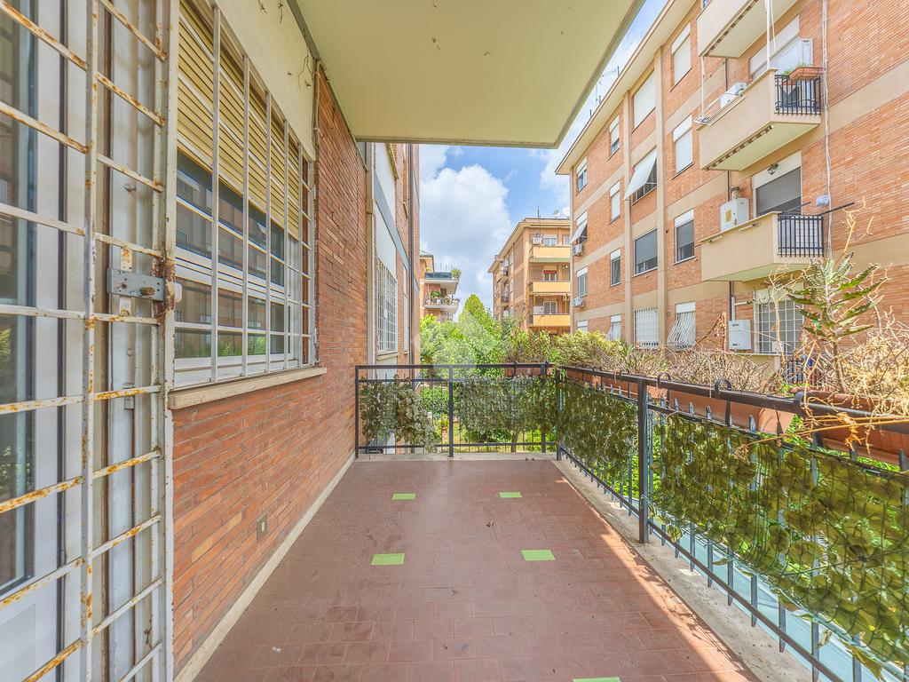 Квартира с 2 спальнями в Рим, Италия № 291895