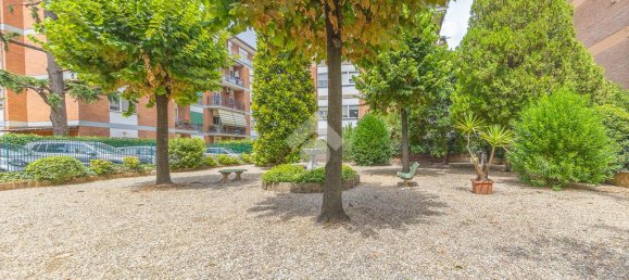 Квартира с 2 спальнями в Рим, Италия № 291895 17