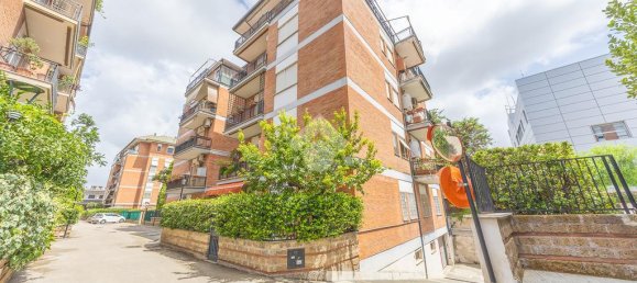 Квартира с 2 спальнями в Рим, Италия № 291895 14