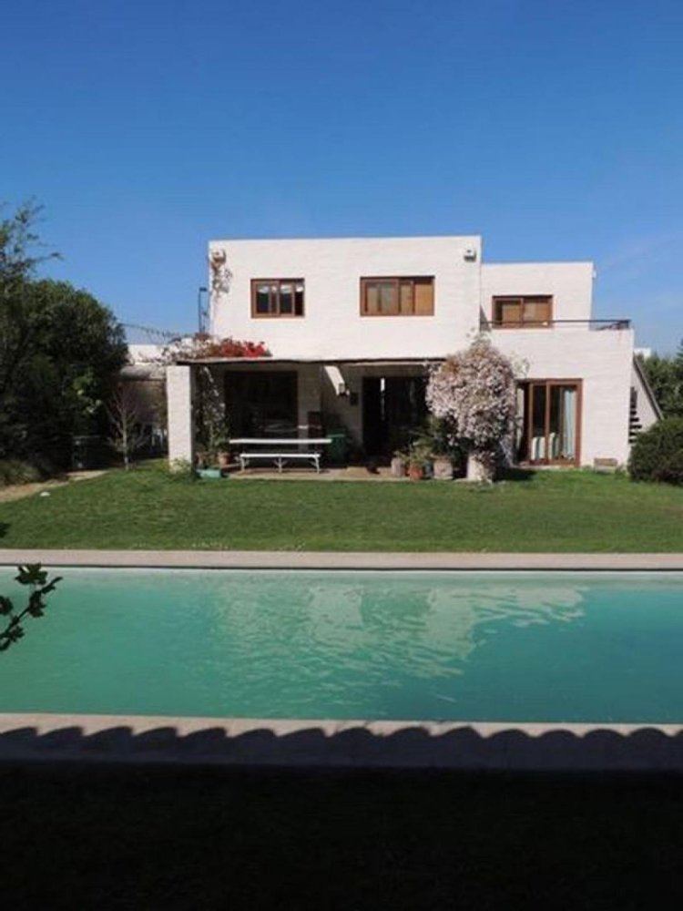 4 bedrooms House in Chacabuco, Chile No. 2035