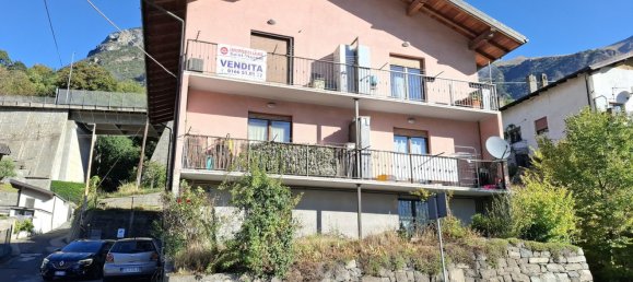 4 bedrooms Duplex in Chatillon, Italy No. 322557 3