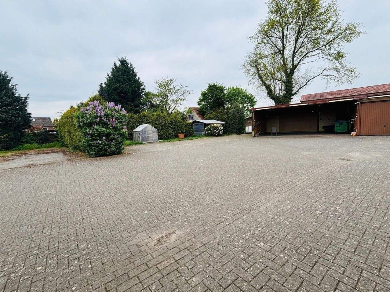 Café / restaurant à Diepholz, Germany 150m² No. 358468