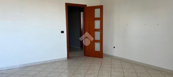 3 rooms Apartment in Melito di Napoli, Italy No. 82807 6
