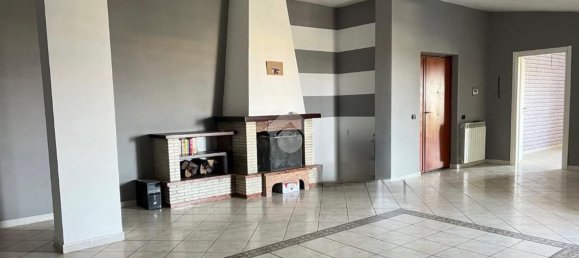 3 rooms Apartment in Melito di Napoli, Italy No. 82807 2