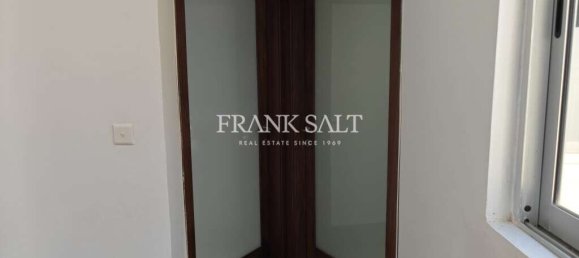 Дом с 3 спальнями в Burmarrad, Мальта № 3012 6