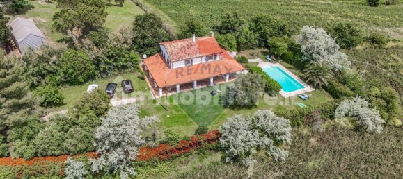 4 bedrooms Villa in Coriano, Italy No. 208076 4