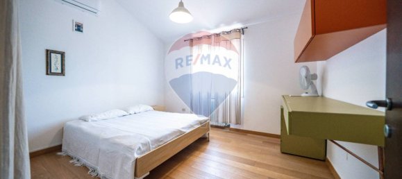 4 bedrooms Villa in Coriano, Italy No. 208076 45