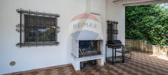 4 bedrooms Villa in Coriano, Italy No. 208076 18