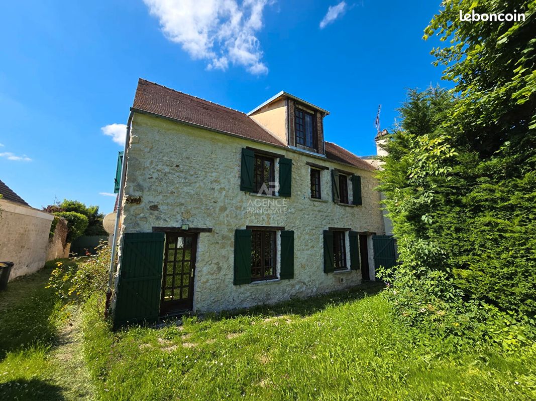 Дом с 5 спальнями в Сантей, Франция № 164256