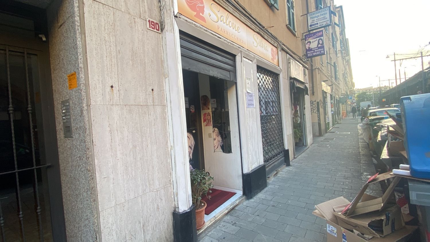 40m² Commercial property in Genoa, Italy No. 395952