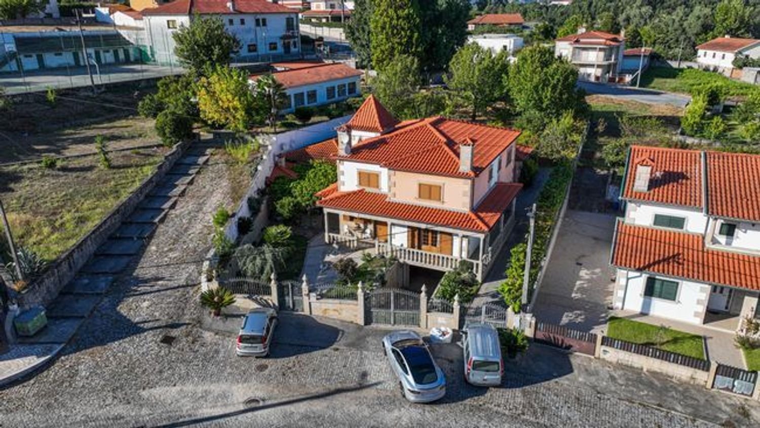 5 bedrooms House in Amares, Portugal No. 177452