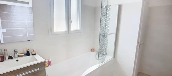 Casa de 3 dormitorios en Epernay, France No. 65344 2