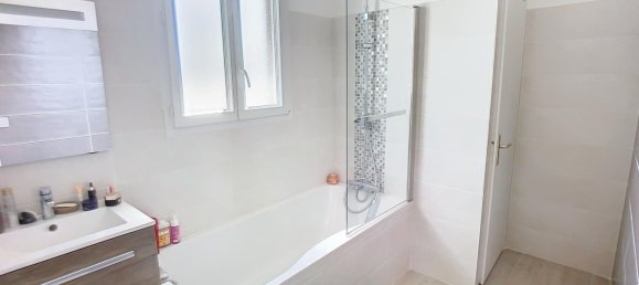 Casa de 3 dormitorios en Epernay, France No. 65344 17