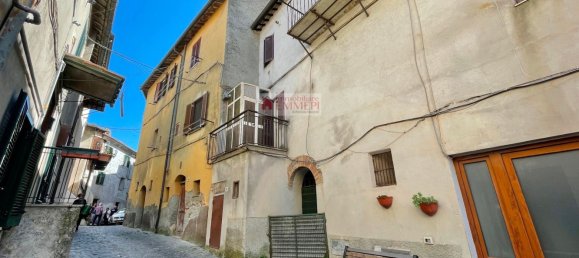 4 rooms Apartment in Tolfa, Italy No. 160482 15