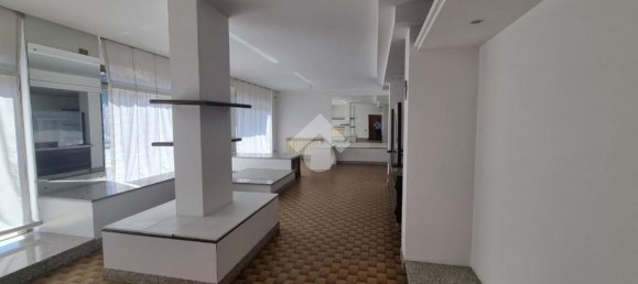 2-salle Propriété commerciale à Olgiate Molgora, Italy No. 66192 13