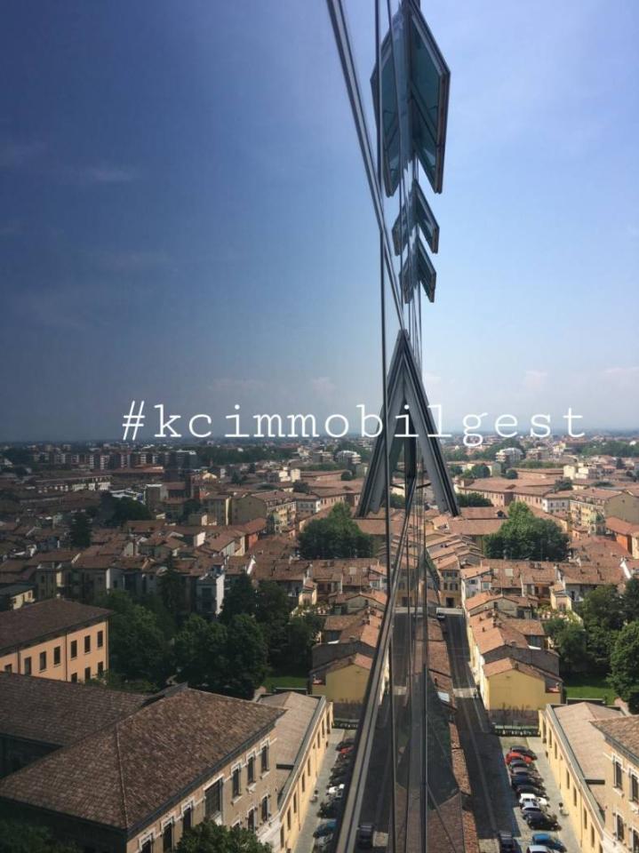 4 rooms Penthouse in Piacenza, Italy No. 23633