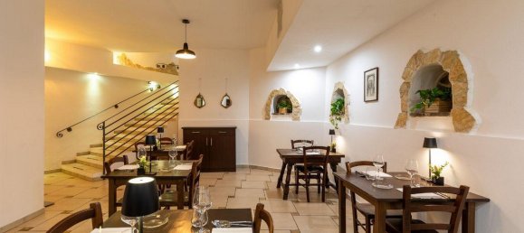 Propiedad comercial en Alghero, Italy No. 47486 7