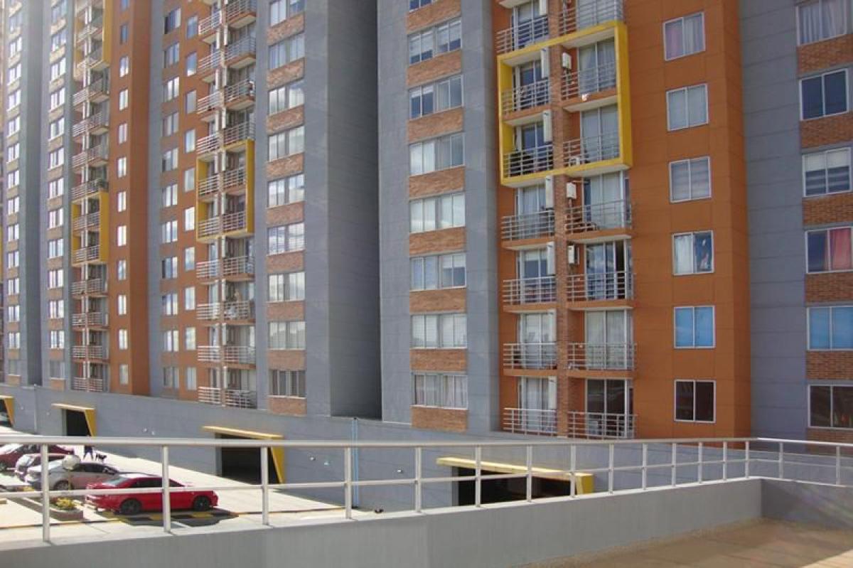 3 bedrooms House in Bogota, Colombia No. 11925