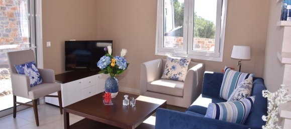 2 bedrooms Property in Neapoli, Greece No. 3628 3