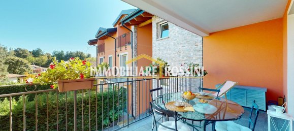 Apartamento de 3 habitaciónes en Malnate, Italy No. 188163 8