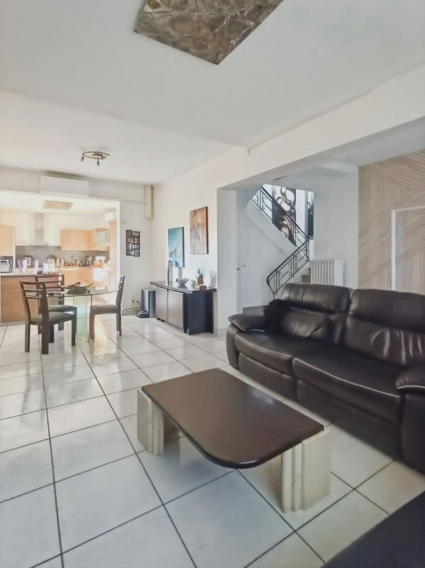 5 chambres Maison à Châteauroux, France No. 48220