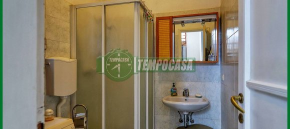 5 bedrooms Villa in Varese, Italy No. 15173 10