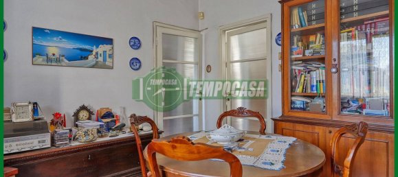 5 bedrooms Villa in Varese, Italy No. 15173 5