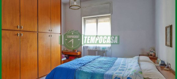 5 bedrooms Villa in Varese, Italy No. 15173 11