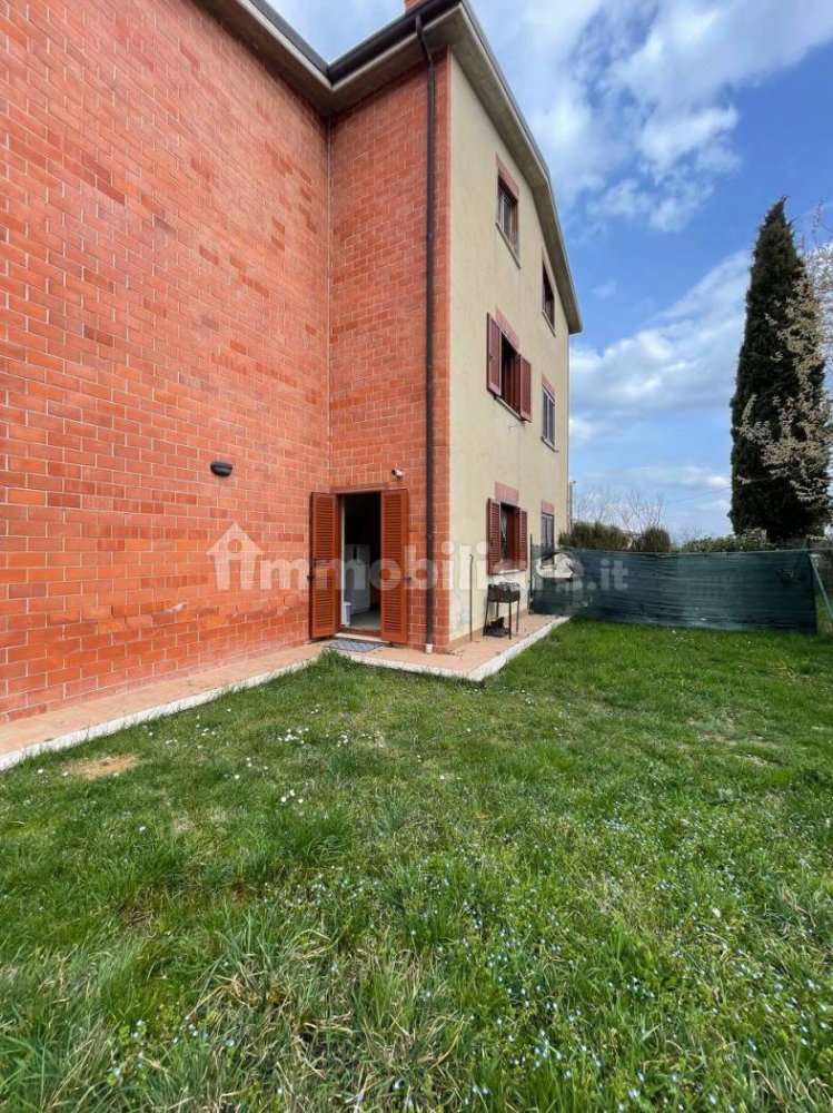 Villa de 5 dormitorios en Scoppito, Italy No. 191291