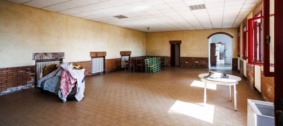 10 bedrooms House in Roncofreddo, Italy No. 347741 24