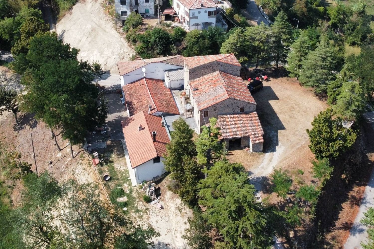 10 bedrooms House in Roncofreddo, Italy No. 347741