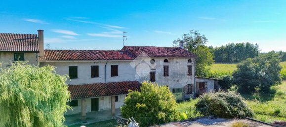 4 bedrooms House in Pozzolengo, Italy No. 378818 12