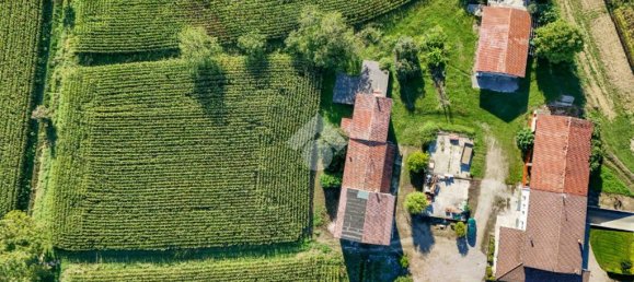 4 bedrooms House in Pozzolengo, Italy No. 378818 6