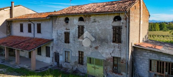 4 bedrooms House in Pozzolengo, Italy No. 378818 7