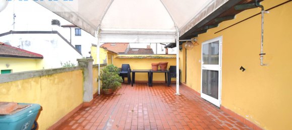 Apartamento de 3 dormitorios en Viareggio, Italy No. 42535 22
