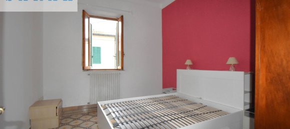 Apartamento de 3 dormitorios en Viareggio, Italy No. 42535 3